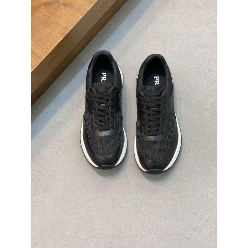Pra*a casual shoes